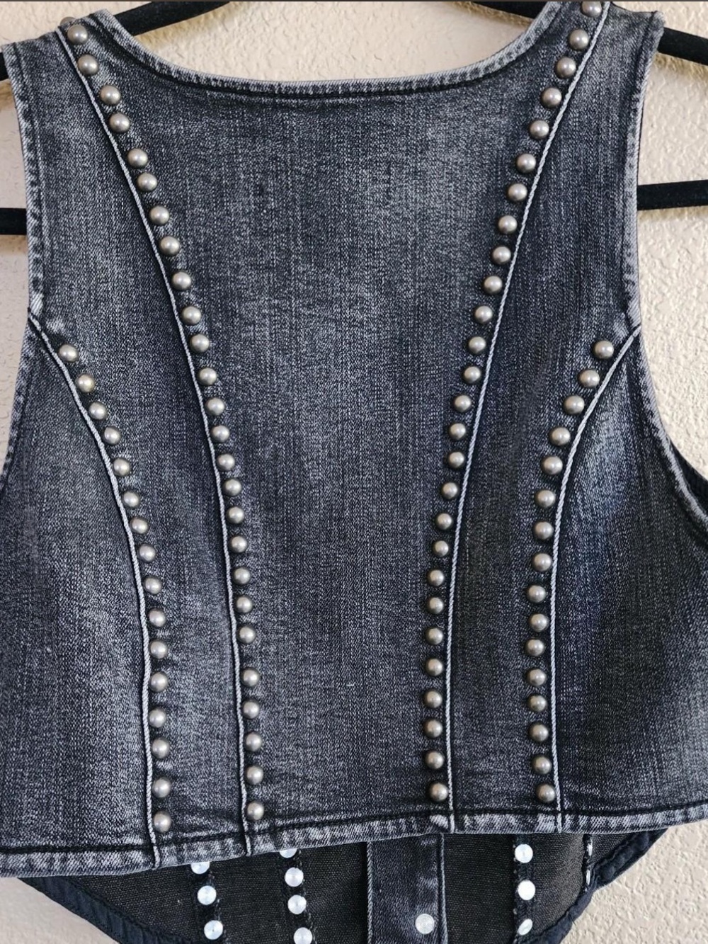 Idyllwind Black Studded Denim Vest  M - Picture 5 of 6